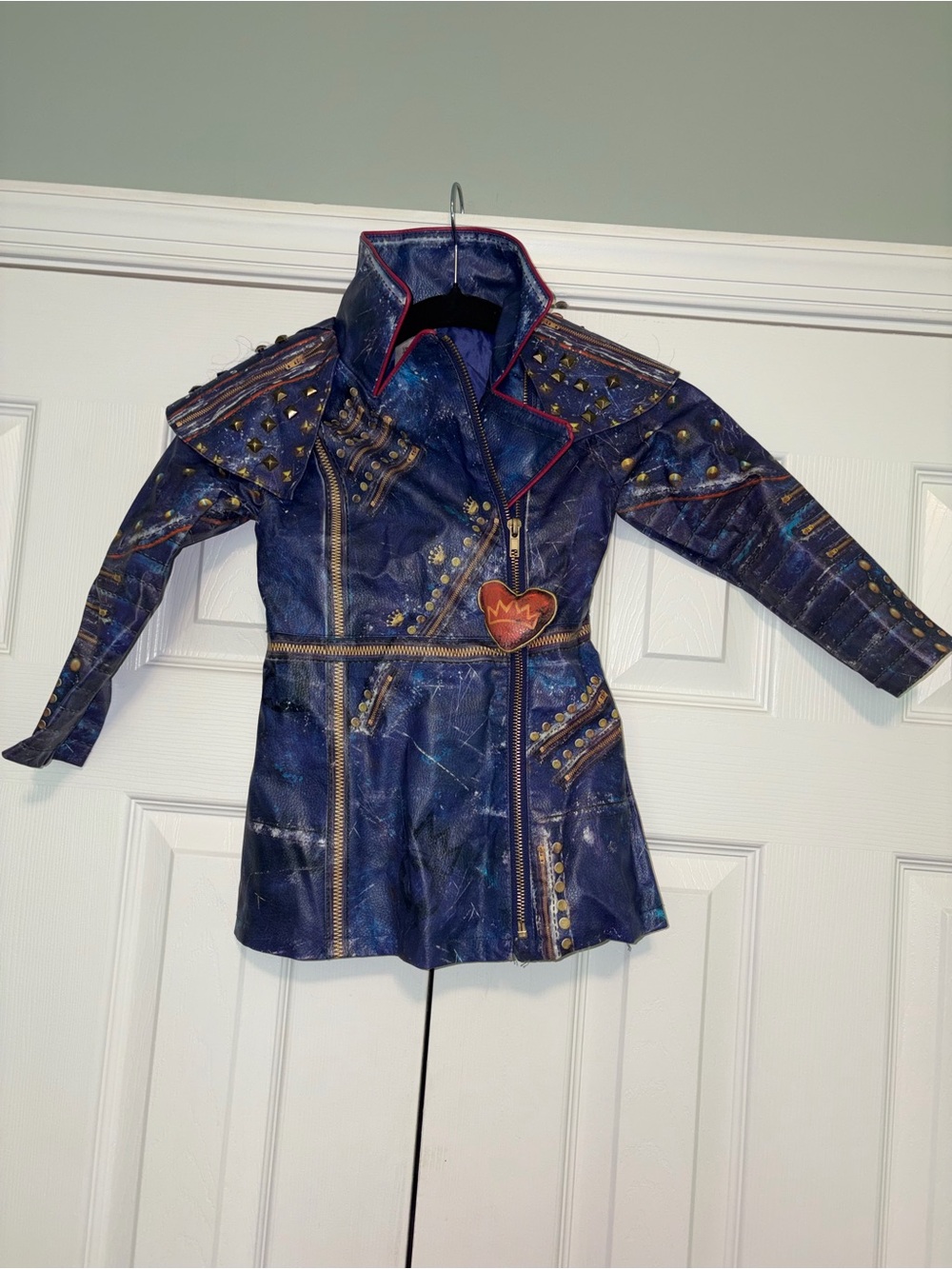 Disney Store Descendants 2 Evie Faux Leather Jacket girl size 4